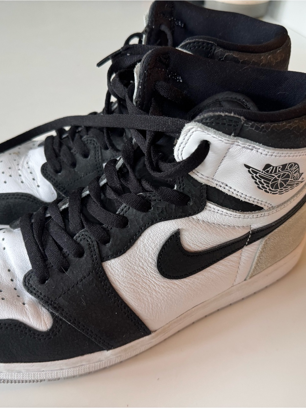 Air Jordan 1 Retro High OG size 11 men’s